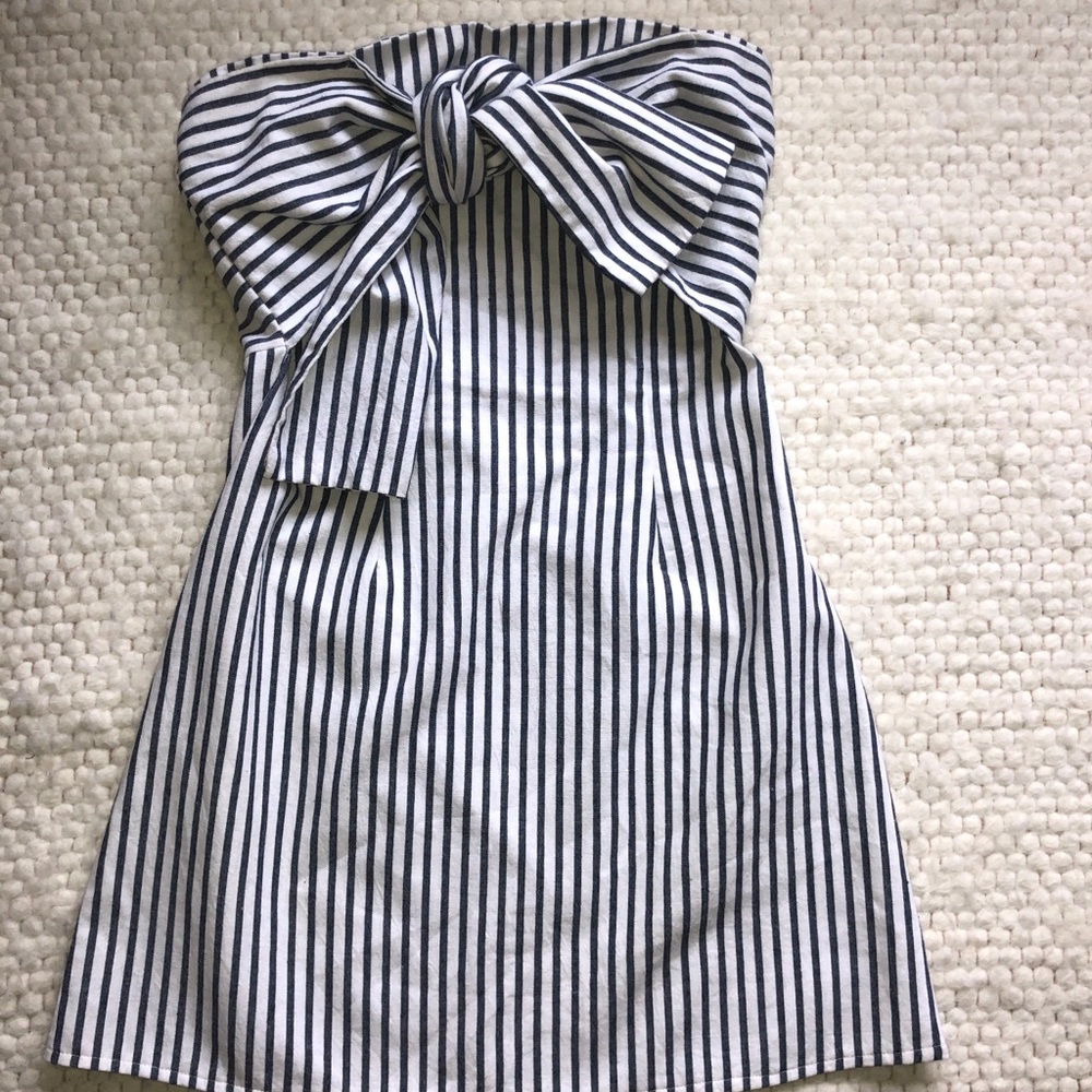 White Fox Boutique Tie Front Dress